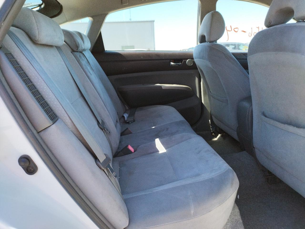 Photo 6 from auction – 2004 TOYOTA PRIUS with VIN JTDKB20U040111817