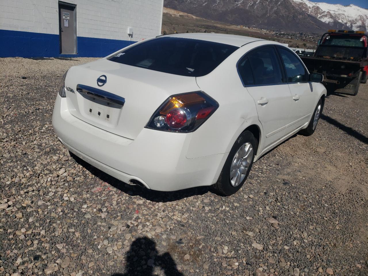 Photo 4 from auction – 2011 NISSAN ALTIMA with VIN 1N4AL2AP8BN516105