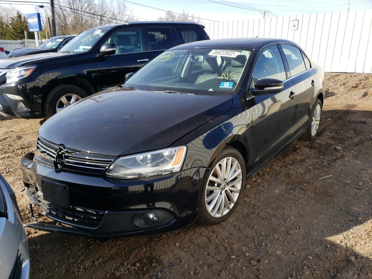 Photo 2 from auction – 2011 VOLKSWAGEN JETTA SEL with VIN 3VWLZ7AJ6BM371728