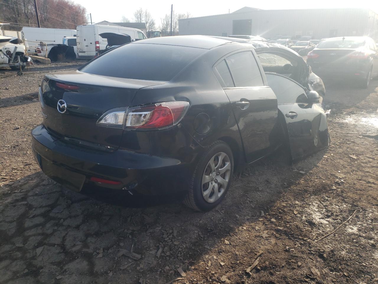 Photo 4 from auction – 2012 MAZDA 3 I with VIN JM1BL1UF6C1576100
