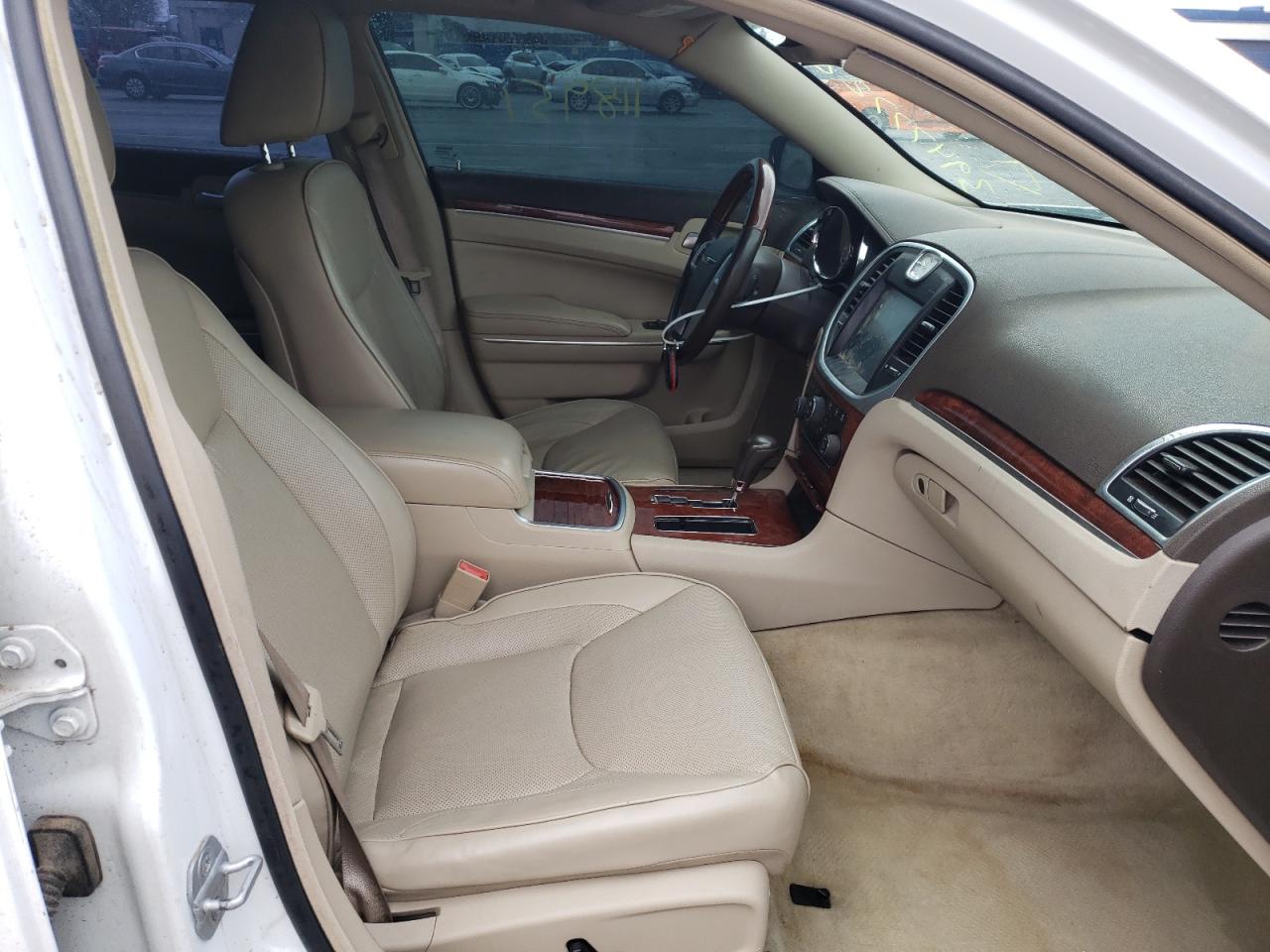 Photo 5 from auction – 2011 CHRYSLER 300C with VIN 2C3CA6CT1BH581286