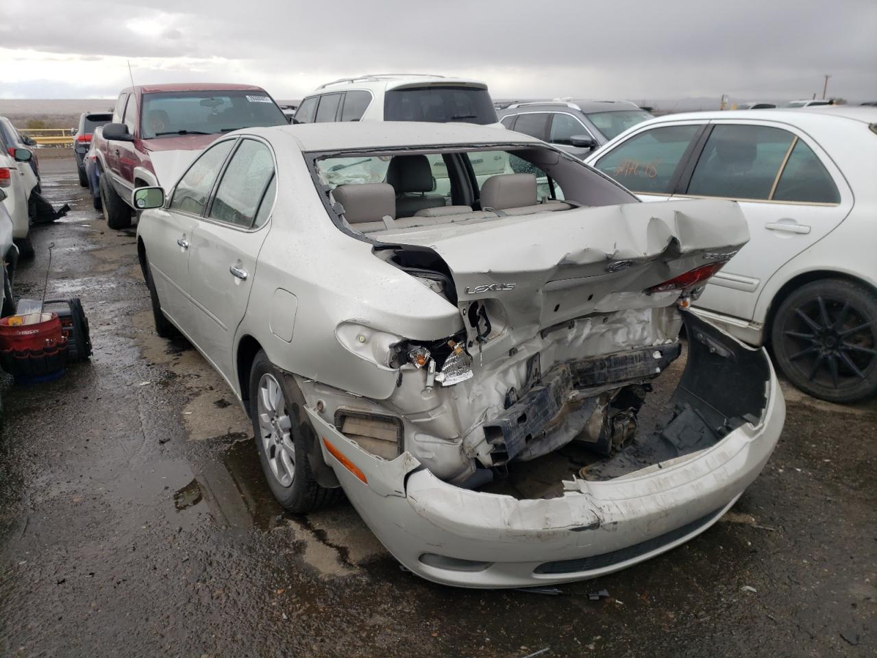 Photo 3 from auction – 2003 LEXUS ES 300 with VIN JTHBF30GX30107503