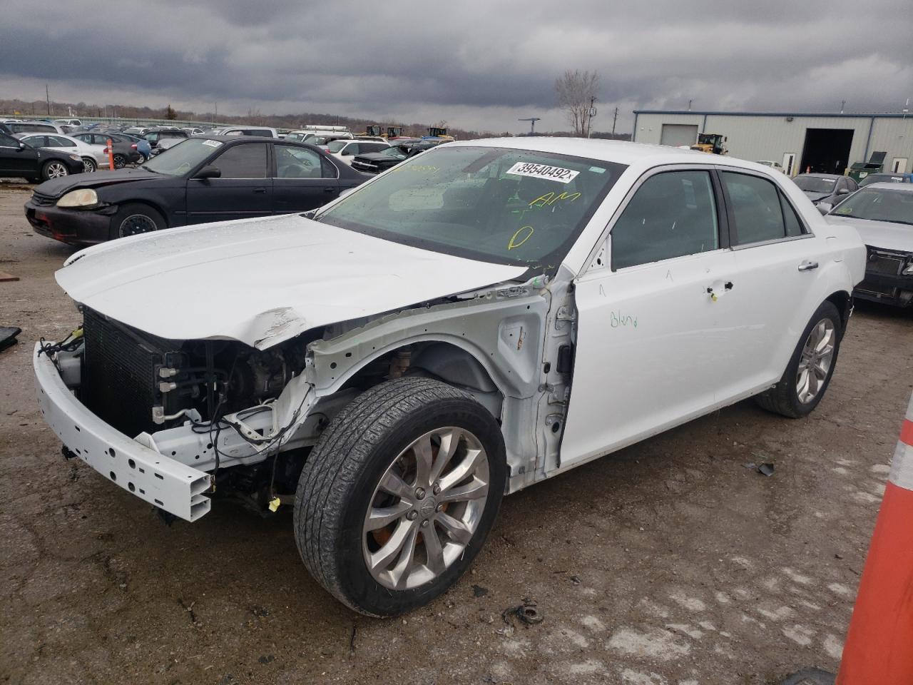 Photo 2 from auction – 2018 CHRYSLER 300 LIMITE with VIN 2C3CCAKG5JH250551