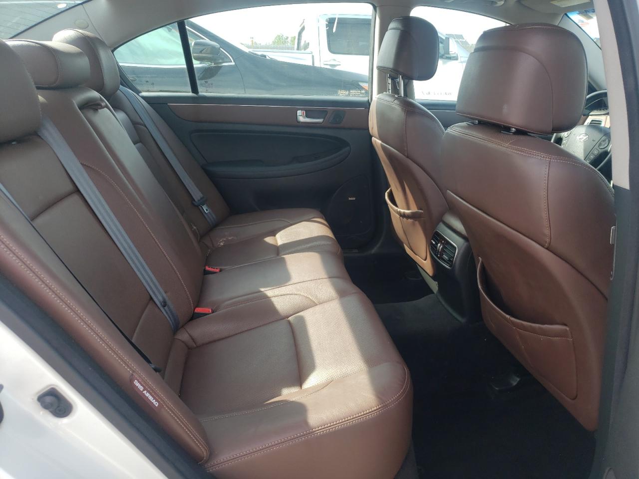 Photo 6 from auction – 2012 HYUNDAI GENESIS 3. with VIN KMHGC4DD2CU198373