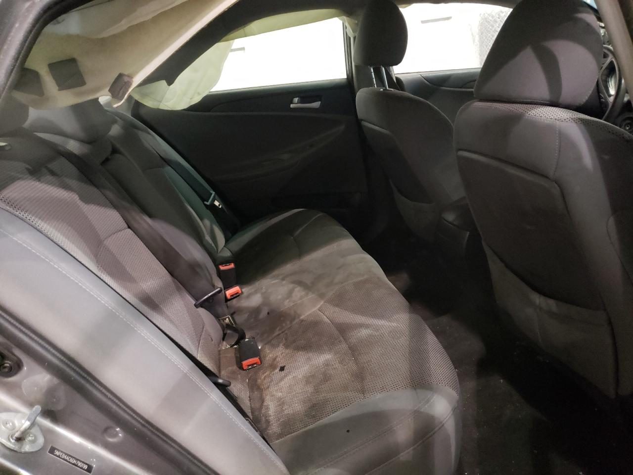 Photo 6 from auction – 2013 HYUNDAI SONATA GLS with VIN 5NPEB4AC6DH790199