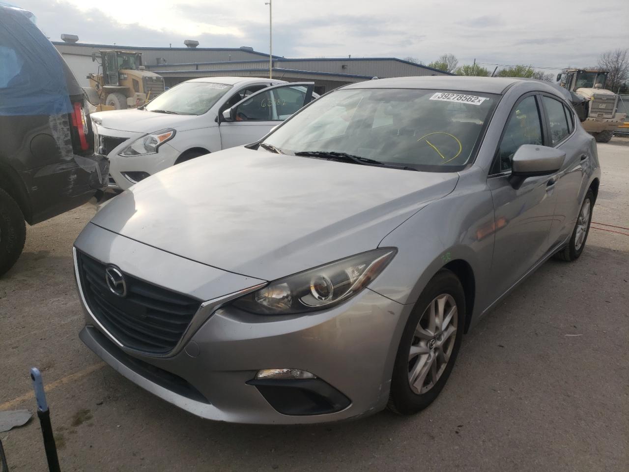 Photo 2 from auction – 2014 MAZDA 3 TOURING with VIN JM1BM1L74E1204149