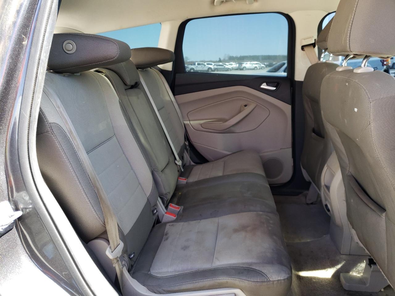 Photo 6 from auction – 2015 FORD ESCAPE SE with VIN 1FMCU0GX3FUB25138