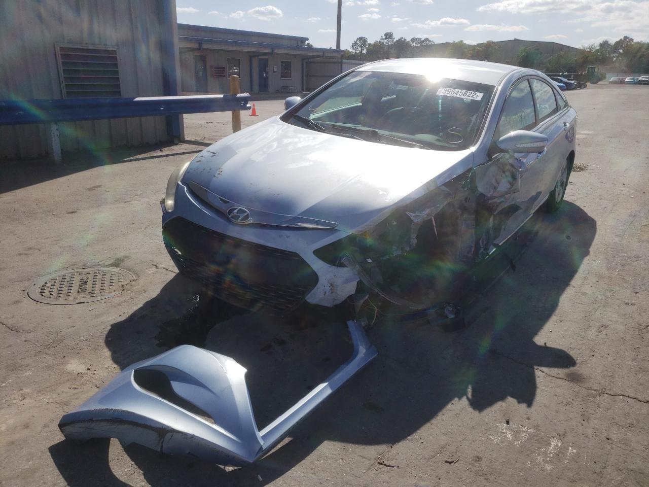 Photo 9 from auction – 2012 HYUNDAI SONATA HYB with VIN KMHEC4A40CA044452