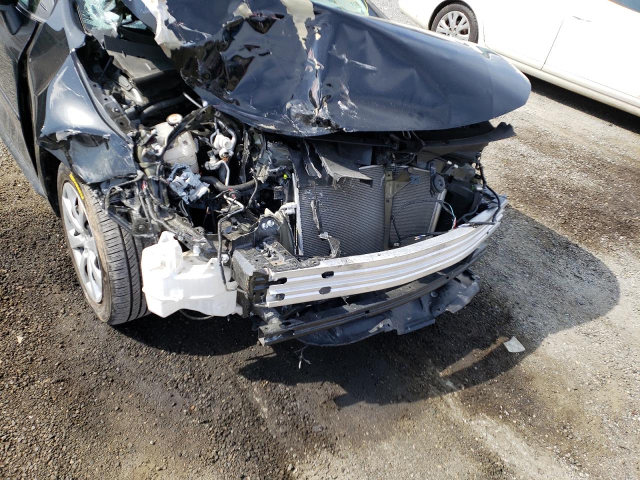 Photo 9 from auction – 2020 TOYOTA COROLLA LE with VIN 5YFEPRAE9LP124701