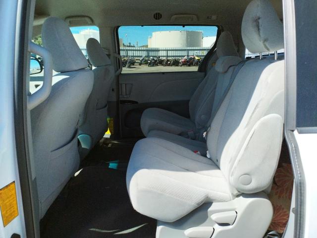 Photo 6 from auction – 2013 TOYOTA SIENNA LE with VIN 5TDKK3DC6DS376679