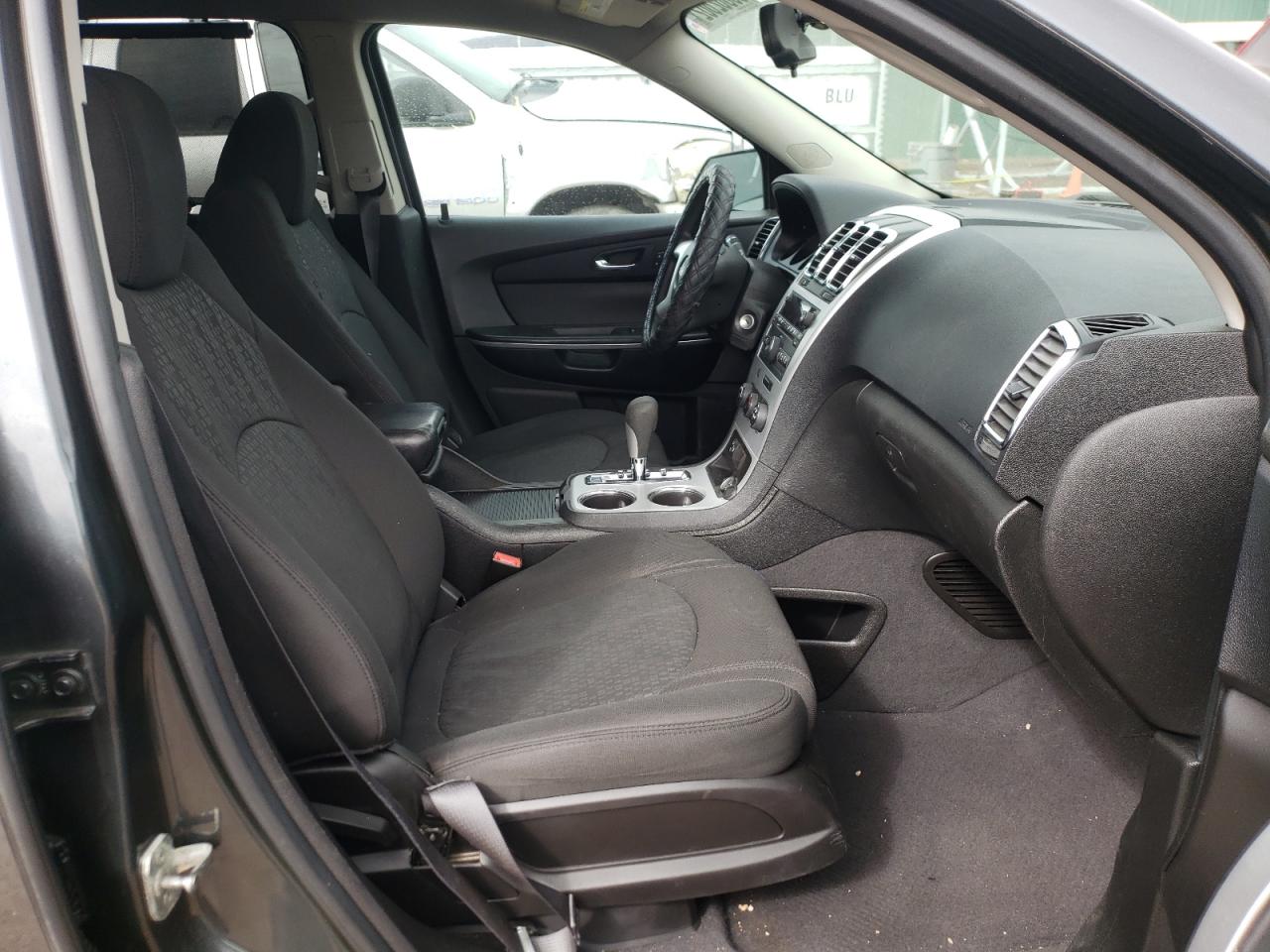 Photo 5 from auction – 2011 GMC ACADIA SLE with VIN 1GKKRNED4BJ334492