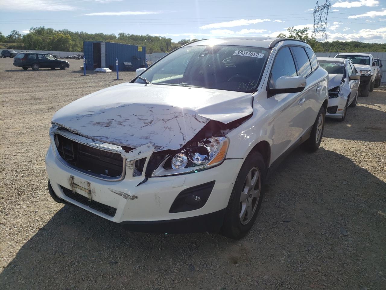 Photo 2 from auction – 2010 VOLVO XC60 3.2 with VIN YV4960DL8A2119234
