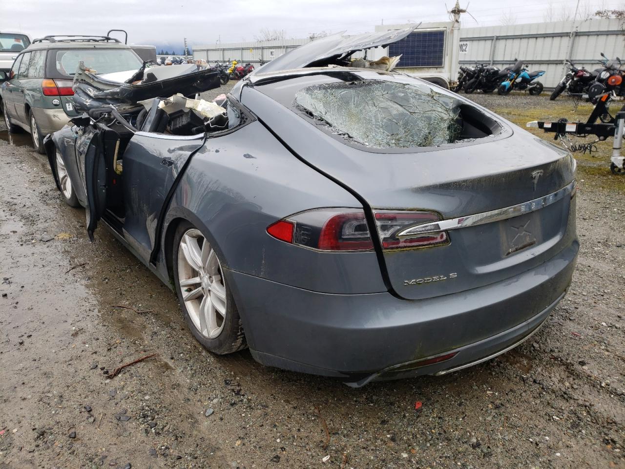 Photo 3 from auction – 2013 TESLA MODEL S with VIN 5YJSA1CG8DFP05074