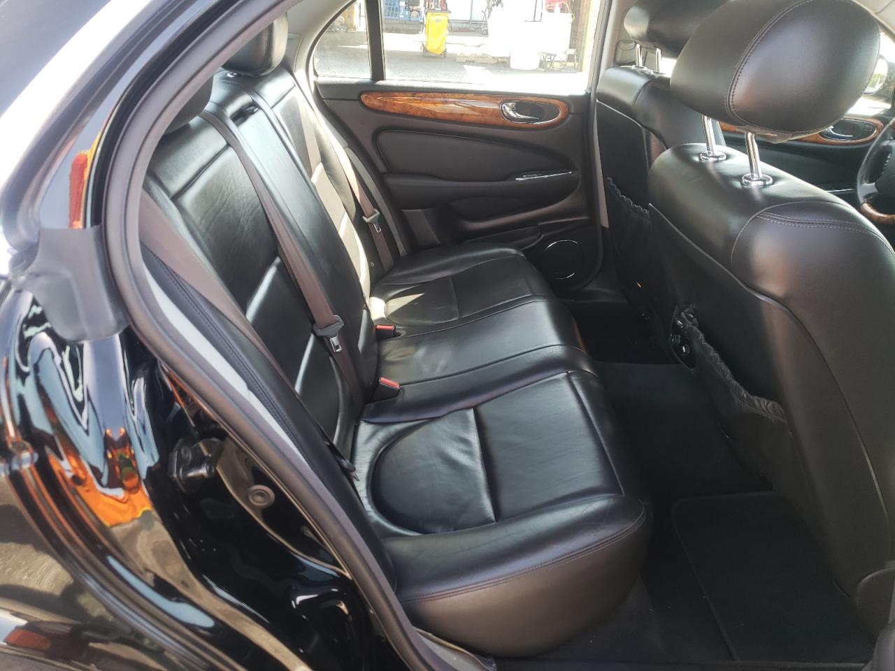 Photo 6 from auction – 2004 JAGUAR XJ8 with VIN SAJWA71C64SG23825