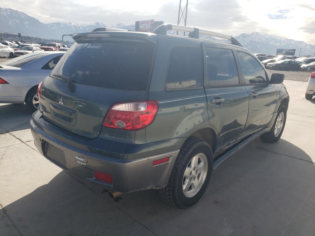 Photo 4 from auction – 2006 MITSUBISHI OUTLANDER with VIN JA4LZ31F96U036269