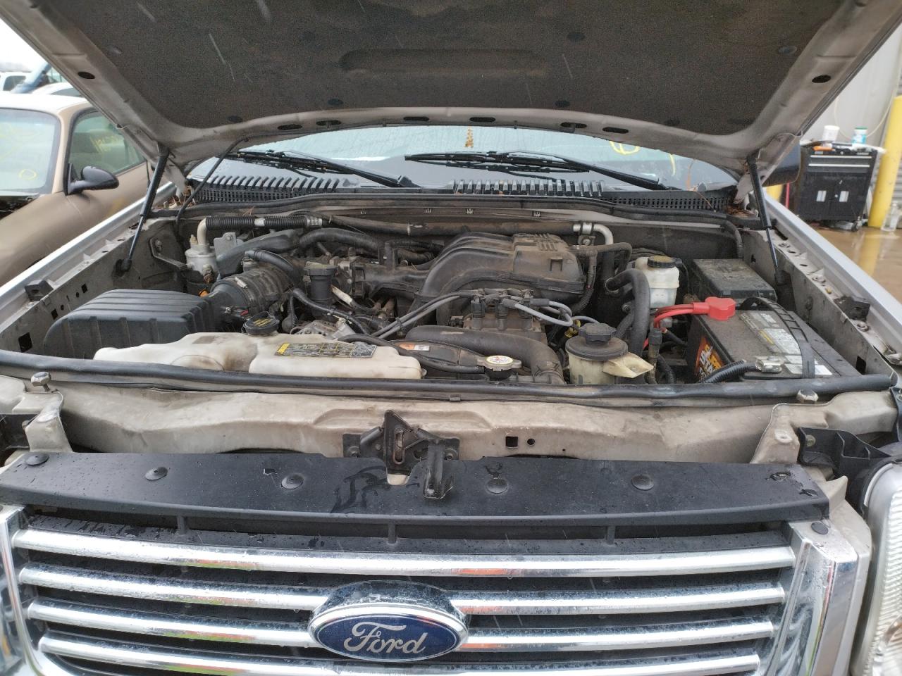 Photo 7 from auction – 2009 FORD EXPLORER X with VIN 1FMEU63E99UA26151