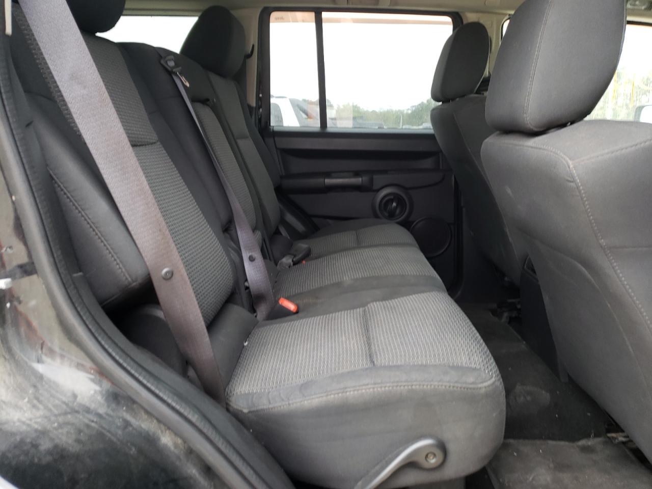 Photo 6 from auction – 2008 JEEP COMMANDER with VIN 1J8HH48K28C167584