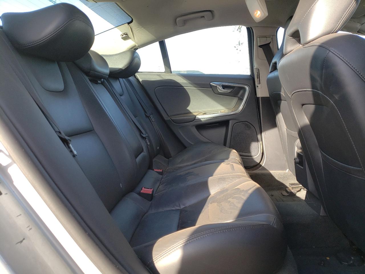 Photo 6 from auction – 2015 VOLVO S60 PREMIE with VIN YV1612TK5F1357221