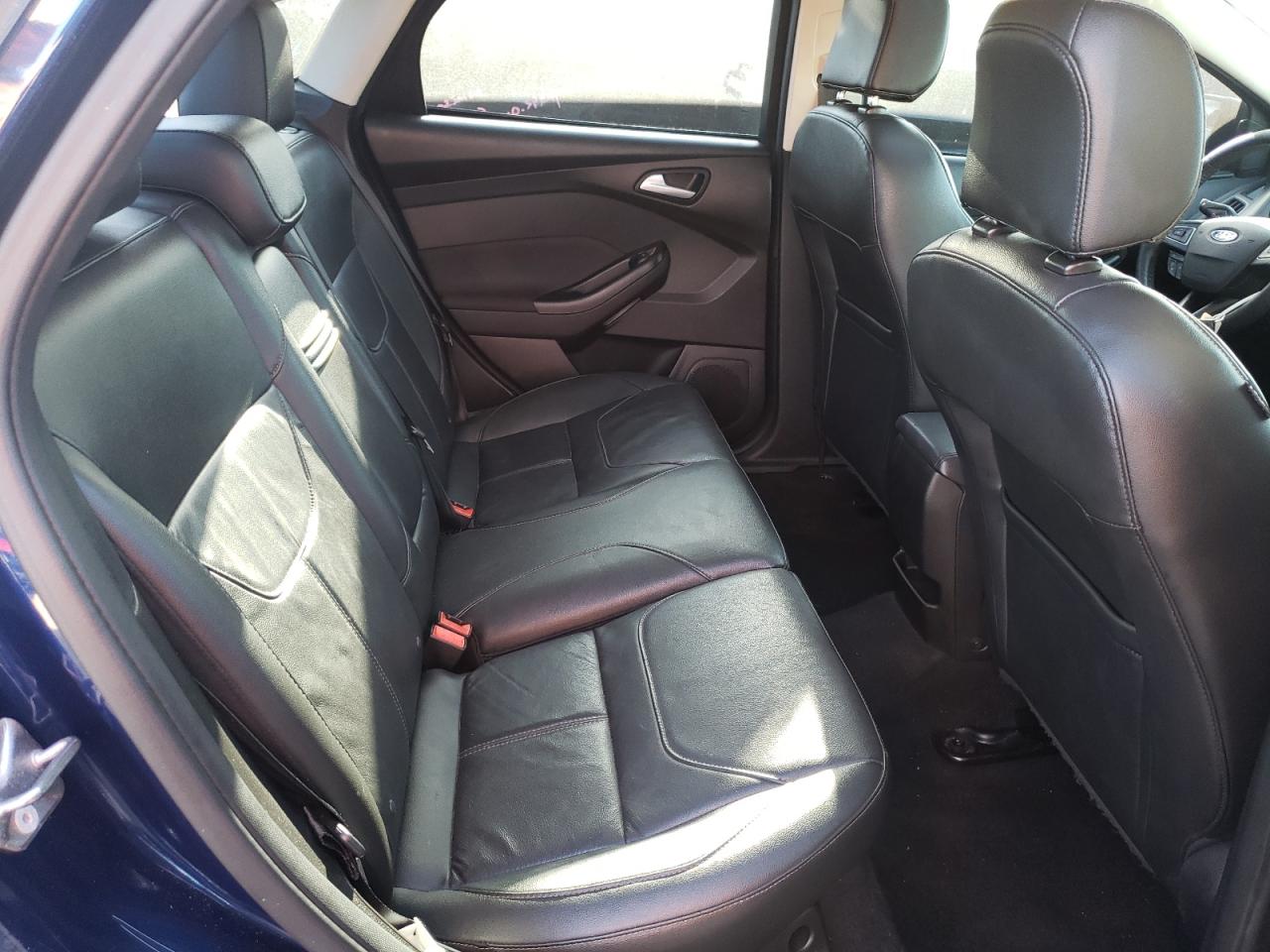 Photo 6 from auction – 2016 FORD FOCUS SE with VIN 1FADP3F20GL318609
