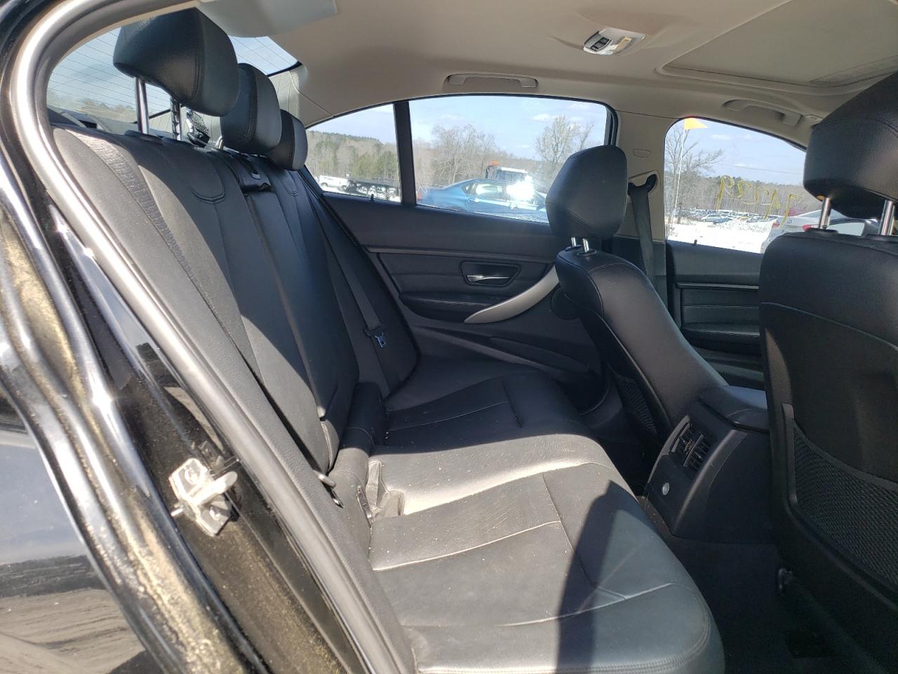 Photo 6 from auction – 2013 BMW 328 I with VIN WBA3A5C56DF353132