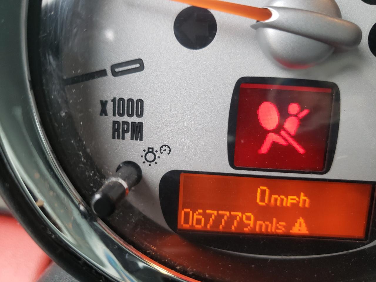 Photo 8 from auction – 2011 MINI COOPER S with VIN WMWSV3C59BTY21079