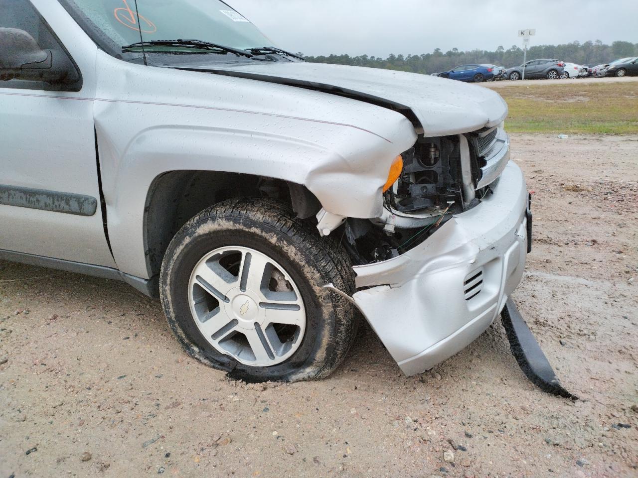 Photo 9 from auction – 2005 CHEVROLET TRAILBLAZE with VIN 1GNDS13S252107357