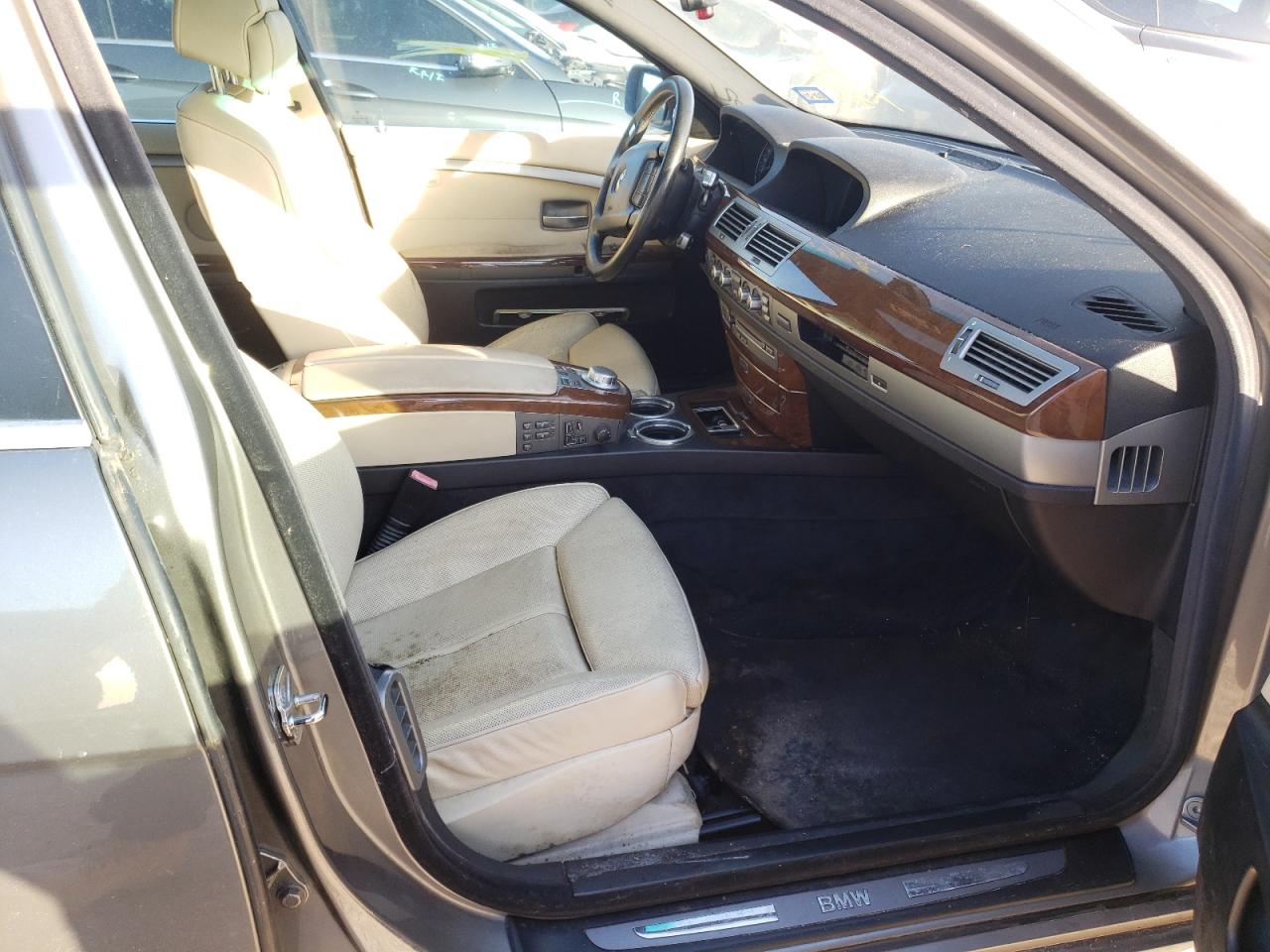 Photo 5 from auction – 2006 BMW 750 LI with VIN WBAHN83556DT33285