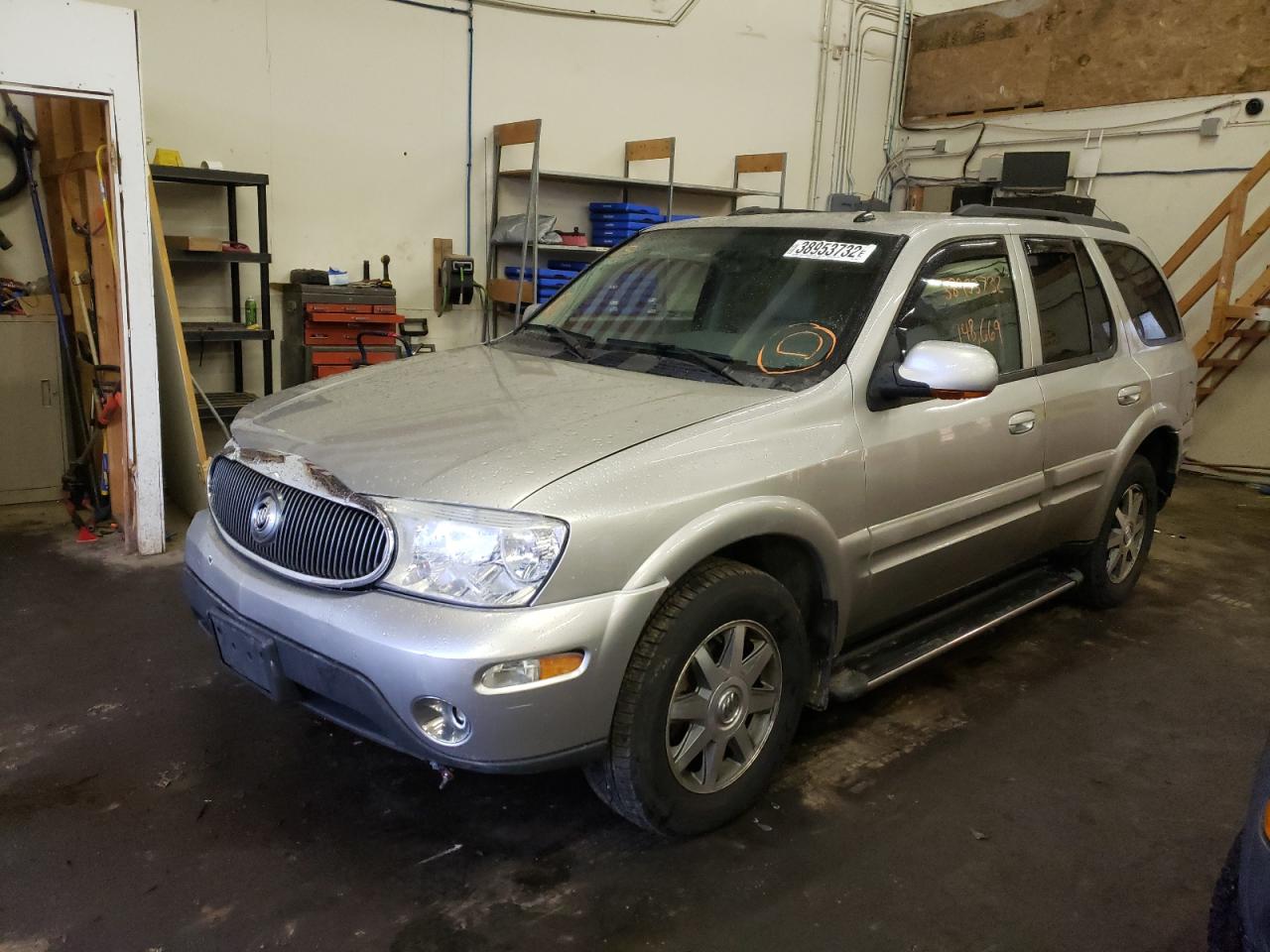 Photo 2 from auction – 2005 BUICK RAINIER CX with VIN 5GADT13S852179106