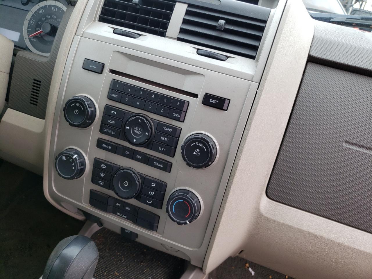 صورة رقم 9 من المزاد - 2011 FORD ESCAPE XLT مع VIN 1FMCU9D72BKB61045