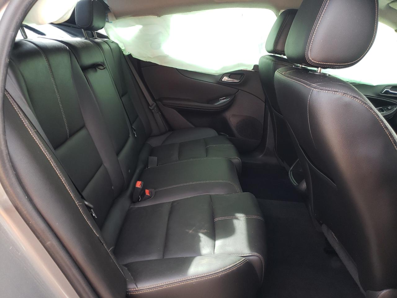 Photo 6 from auction – 2017 CHEVROLET IMPALA LT with VIN 2G1105S3XH9184401