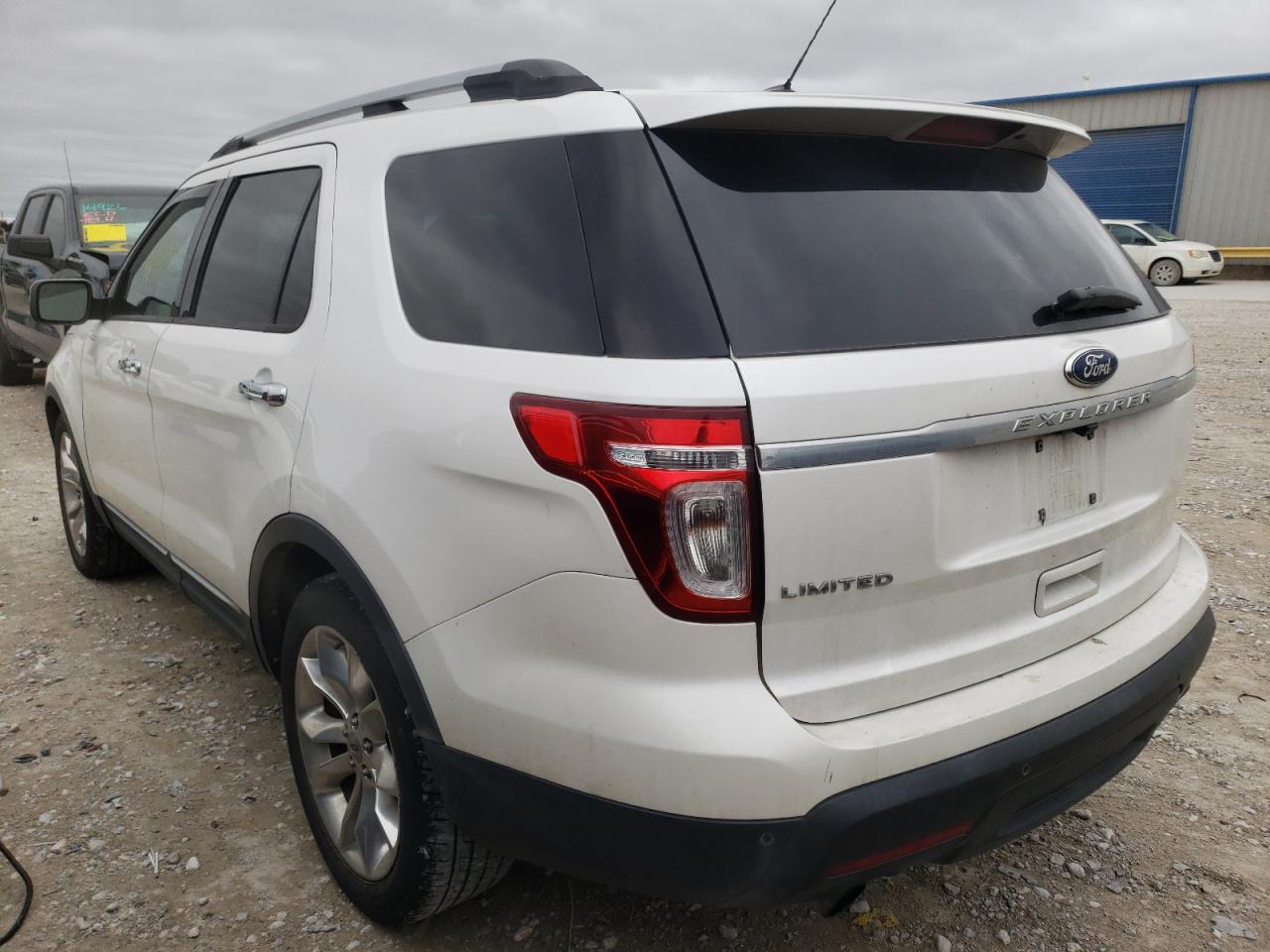 Photo 3 from auction – 2011 FORD EXPLORER L with VIN 1FMHK7F83BGA72593