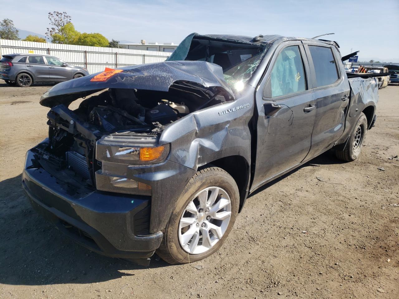Photo 2 from auction – 2021 CHEVROLET SILVERADO with VIN 1GCPYBEK2MZ325232