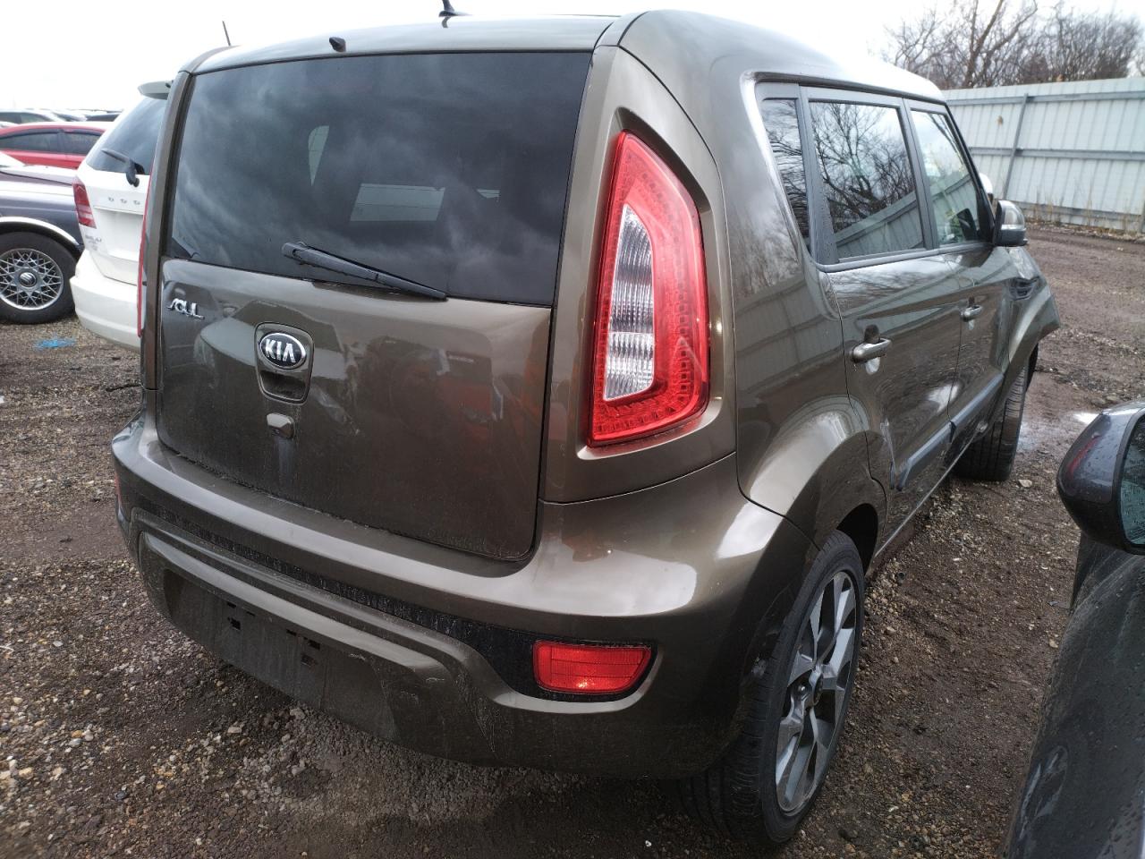Photo 4 from auction – 2013 KIA SOUL + with VIN KNDJT2A61D7551089