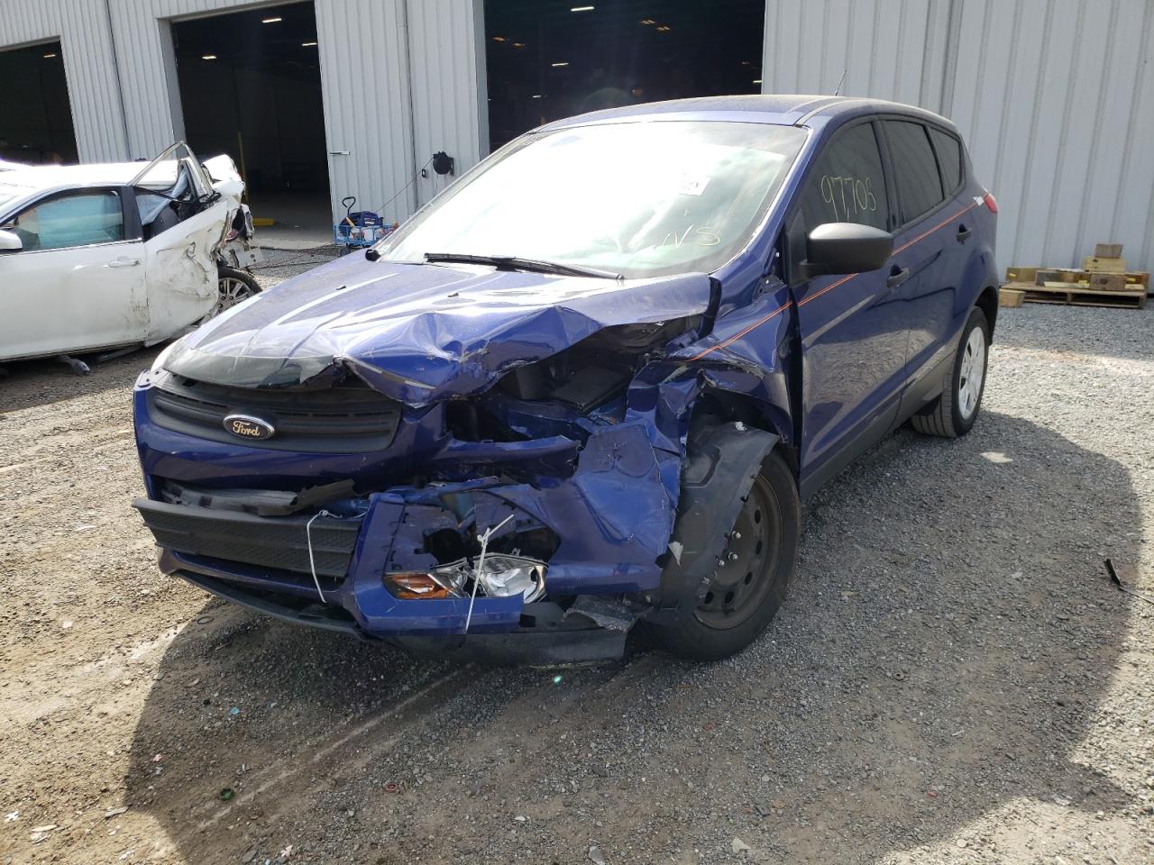 Photo 2 from auction – 2016 FORD ESCAPE S with VIN 1FMCU0F70GUB89690