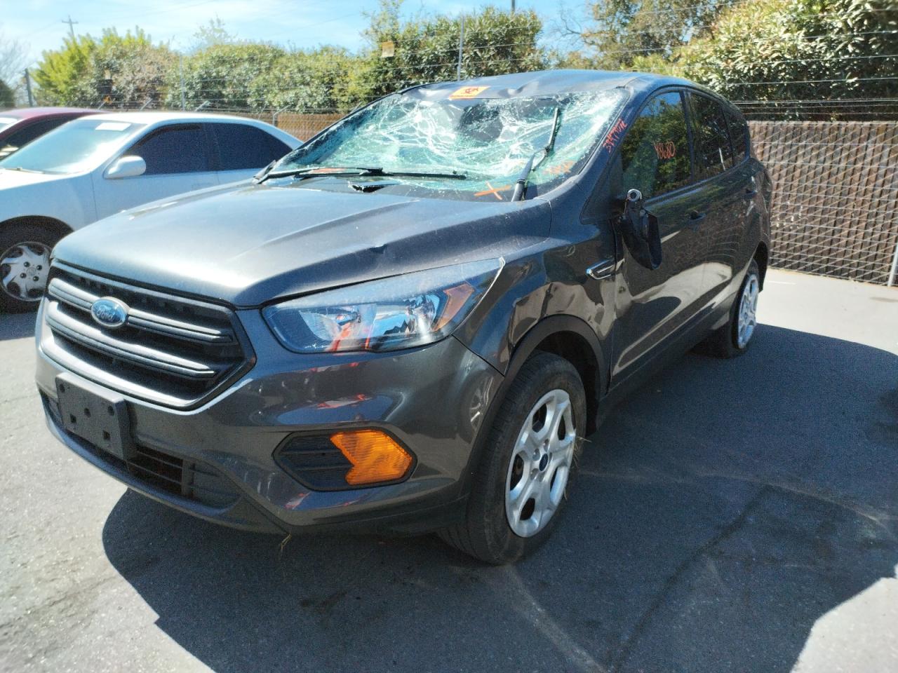 Photo 2 from auction – 2018 FORD ESCAPE S with VIN 1FMCU0F70JUC60488