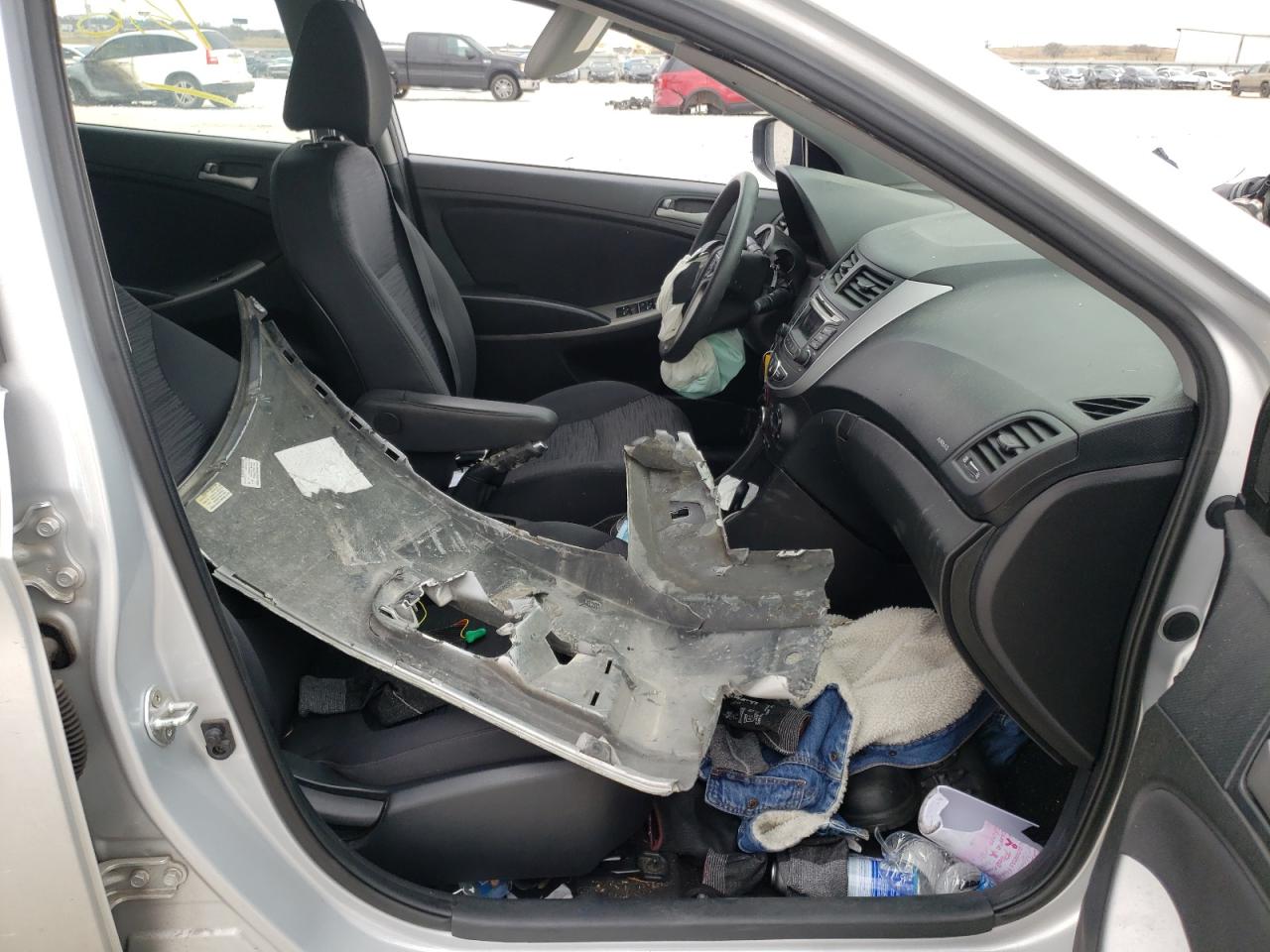 Photo 5 from auction – 2017 HYUNDAI ACCENT SE with VIN KMHCT5AE1HU301646