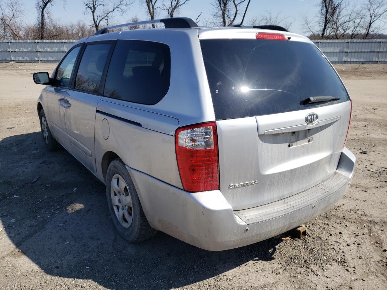 Photo 3 from auction – 2010 KIA SEDONA LX with VIN KNDMG4C35A6331360