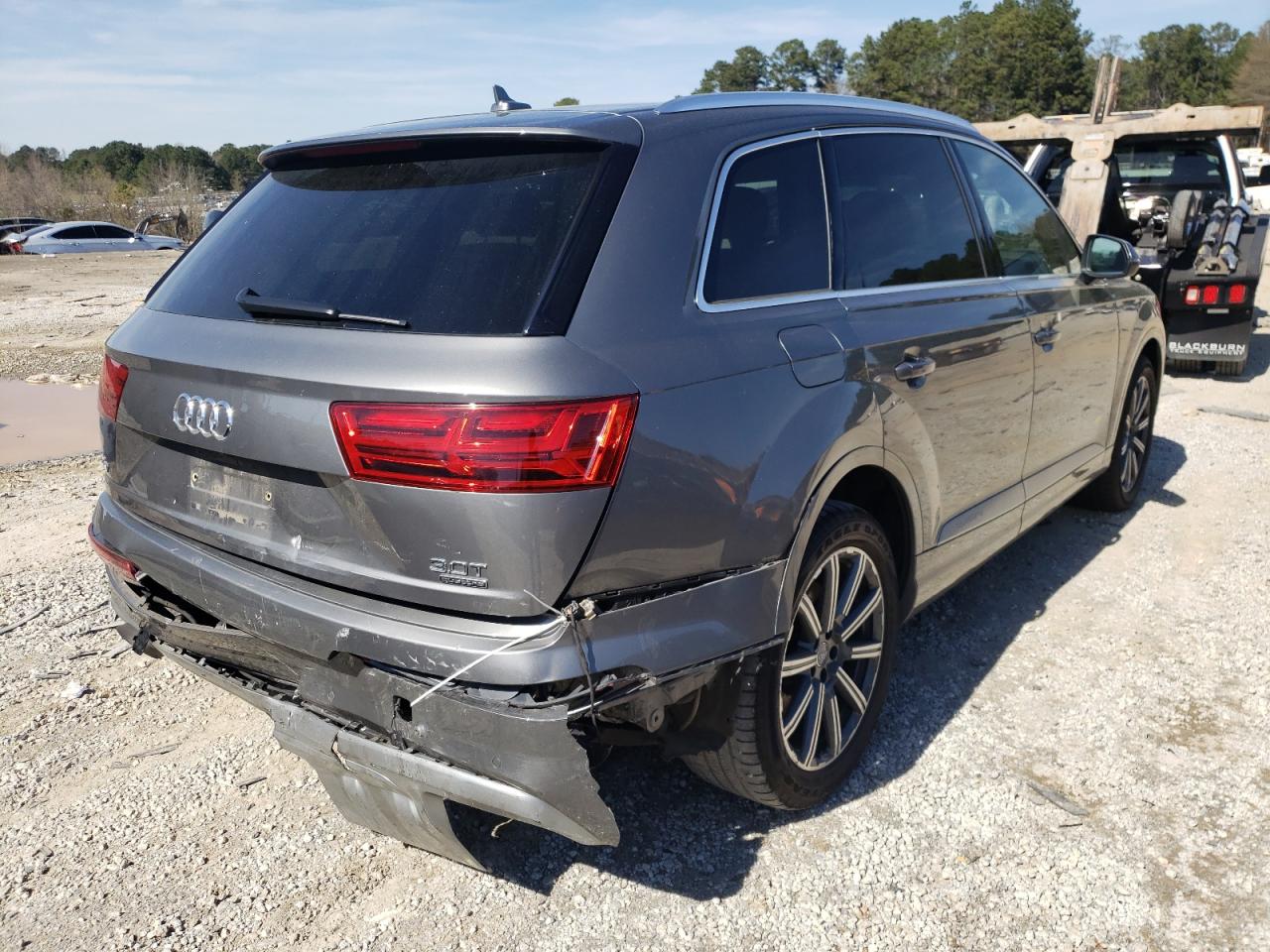 Photo 4 from auction – 2018 AUDI Q7 PREMIUM with VIN WA1LAAF72JD004446