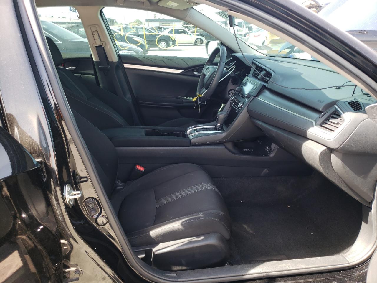 Photo 5 from auction – 2016 HONDA CIVIC LX with VIN 2HGFC2F55GH520363