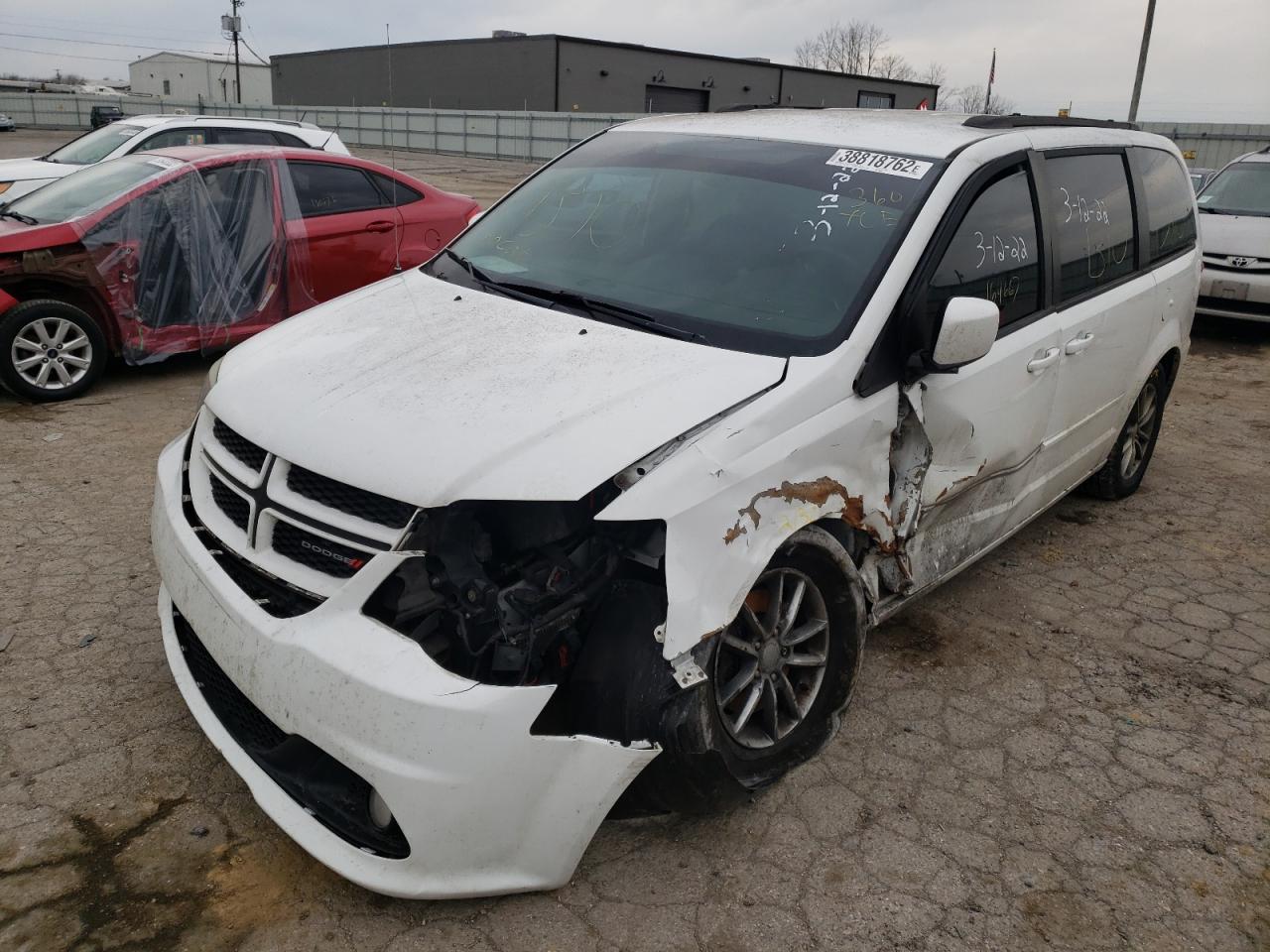 صورة رقم 2 من المزاد - 2014 DODGE GRAND CARA مع VIN 2C4RDGEG6ER385684