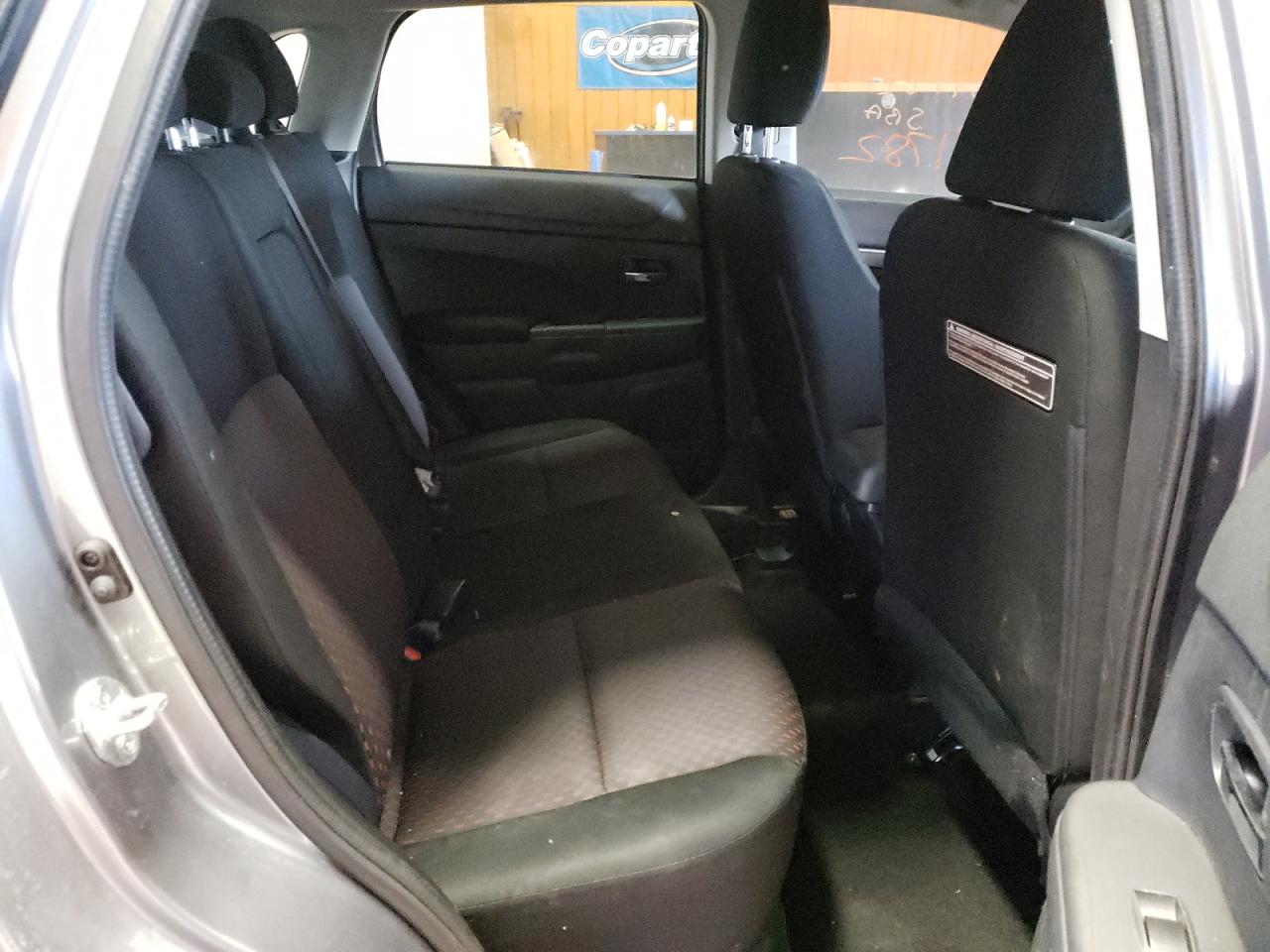 Photo 6 from auction – 2017 MITSUBISHI OUTLANDER with VIN JA4AR3AU8HZ024707