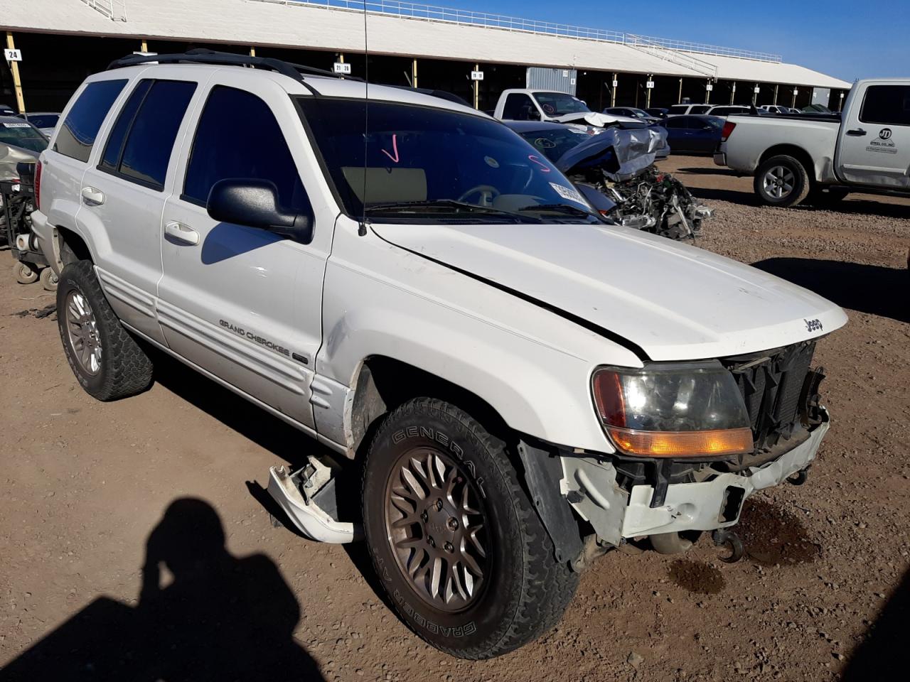 JEEP GRAND CHER 2000 with VIN 1J4GW58N2YC295567 - Photo from auction