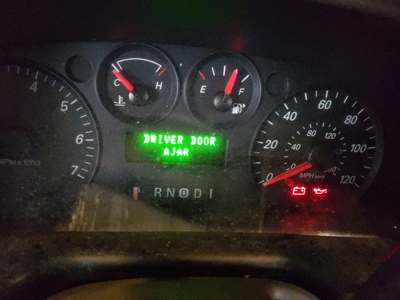 Photo 8 from auction – 2004 FORD TAURUS SE with VIN 1FAFP53UX4A126048