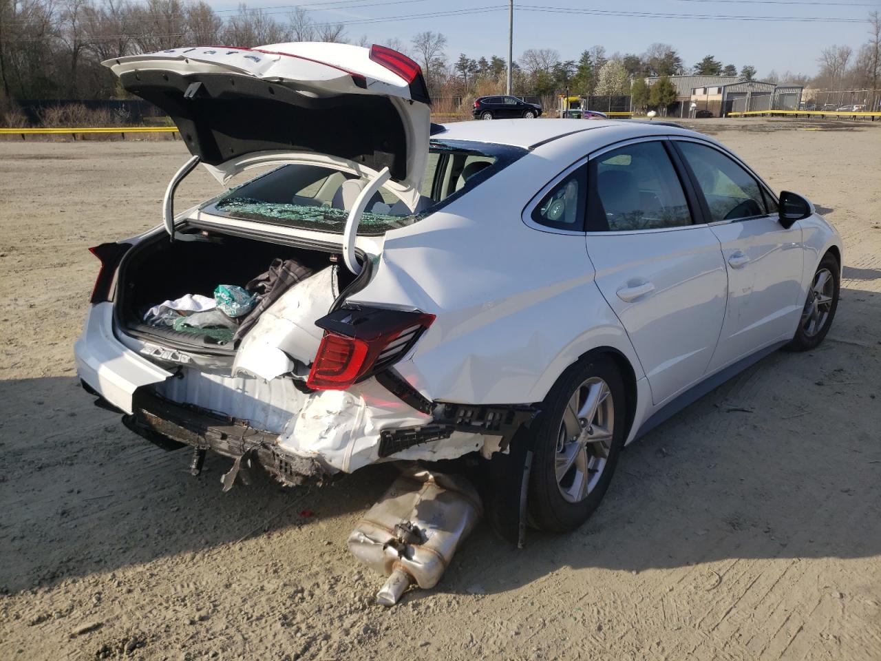 Photo 4 from auction – 2022 HYUNDAI SONATA SE with VIN 5NPEG4JA3NH135080