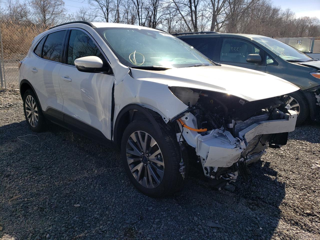 Photo 1 from auction – 2020 FORD ESCAPE TIT with VIN 1FMCU9DZ8LUC19425