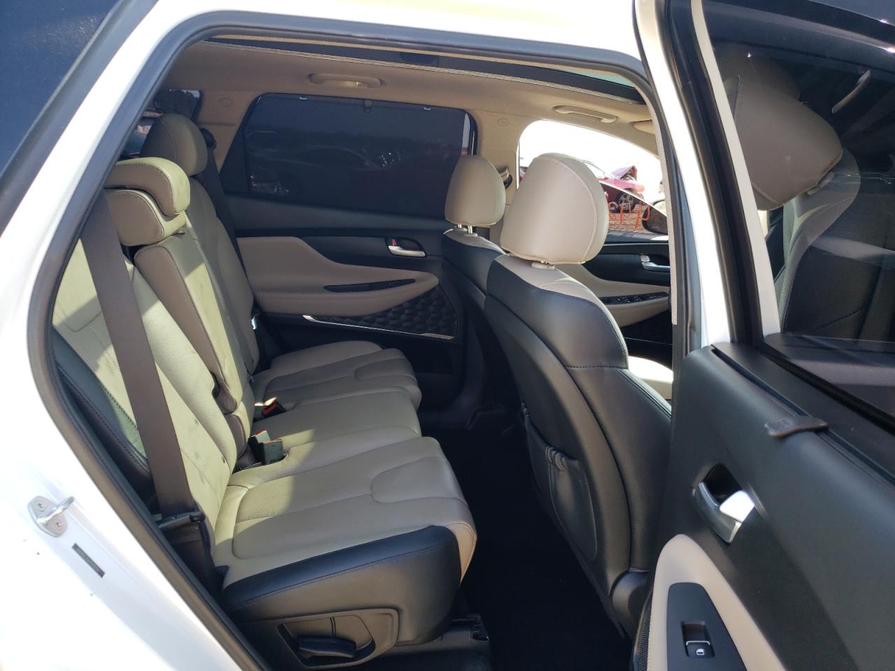 Photo 6 from auction – 2019 HYUNDAI SANTA FE L with VIN 5NMS5CAA7KH117757