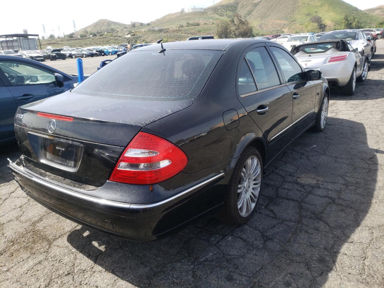 Photo 4 from auction – 2005 MERCEDES-BENZ E 320 with VIN WDBUF65J05A725022