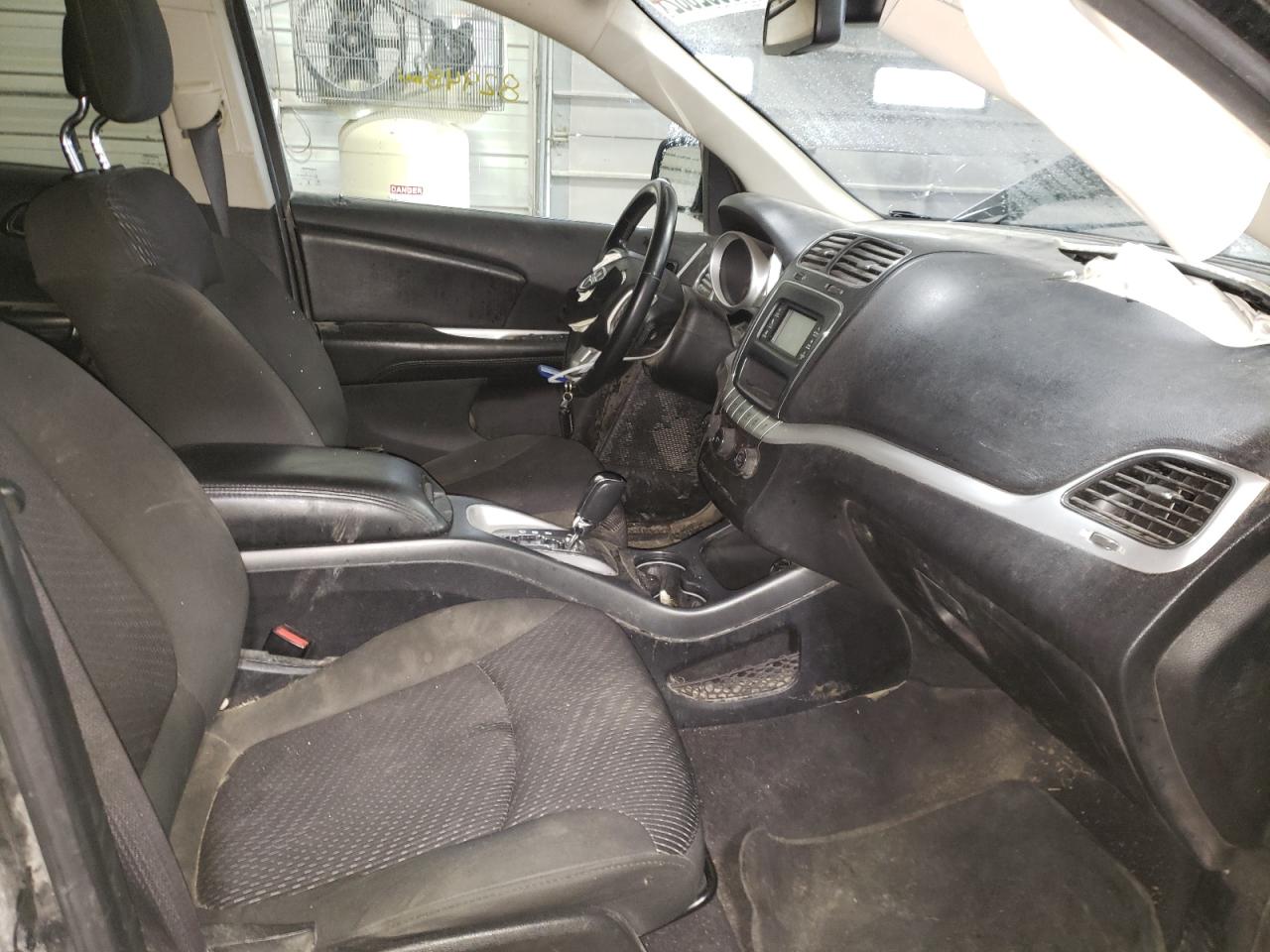 Photo 5 from auction – 2018 DODGE JOURNEY SE with VIN 3C4PDCAB9JT506290