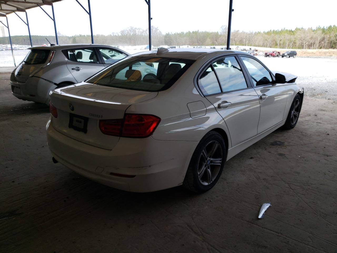 Photo 4 from auction – 2014 BMW 320 I with VIN WBA3B1C52EP679320