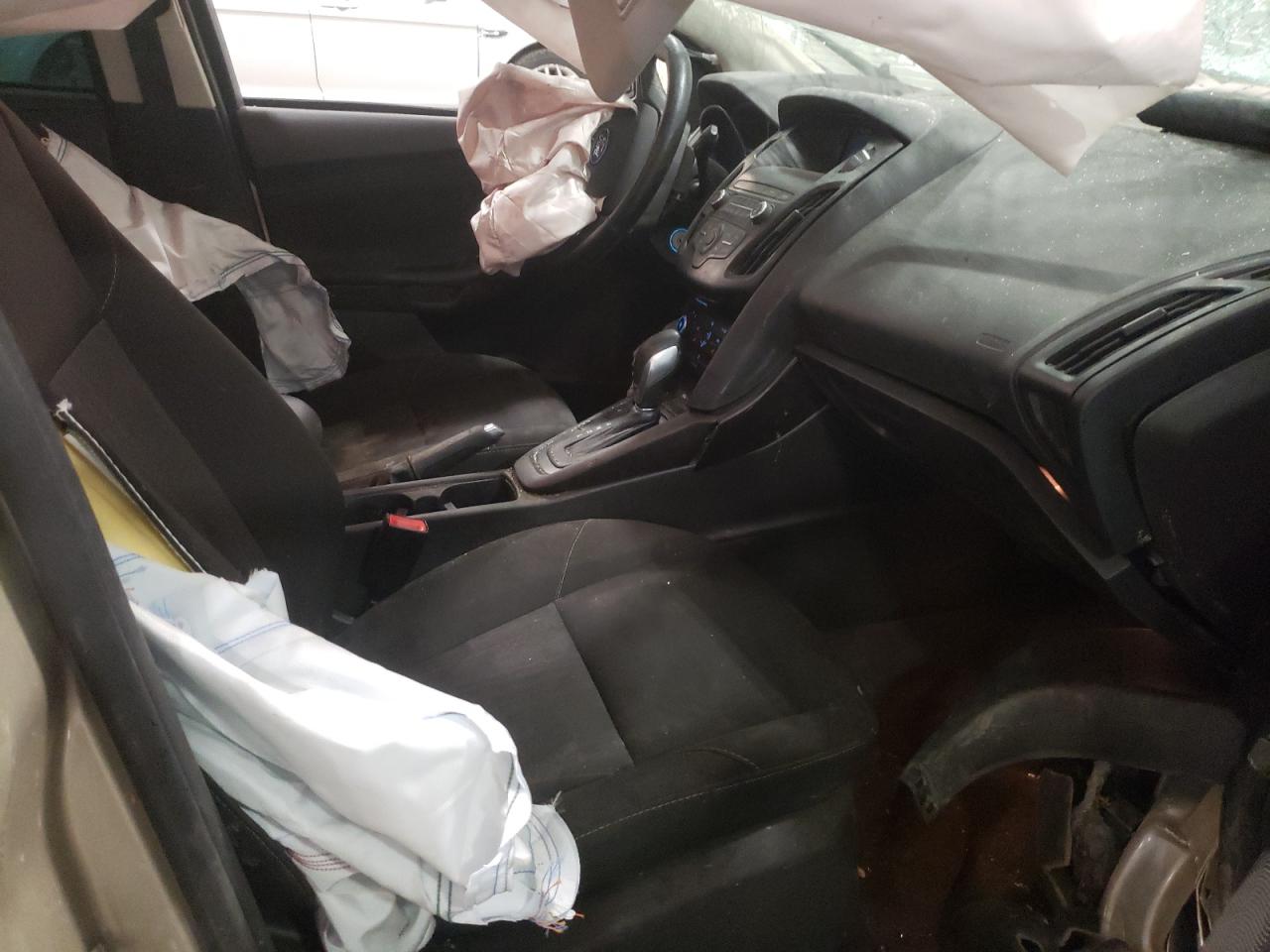 Photo 5 from auction – 2018 FORD FOCUS SE with VIN 1FADP3K21JL260488